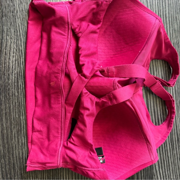 Victoria's Secret longline Sports Bra - Picture 2 of 3